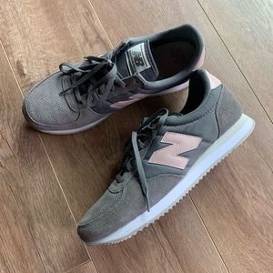 NEW BALANCE WL220TG ATHLETIC SNEAKERS
